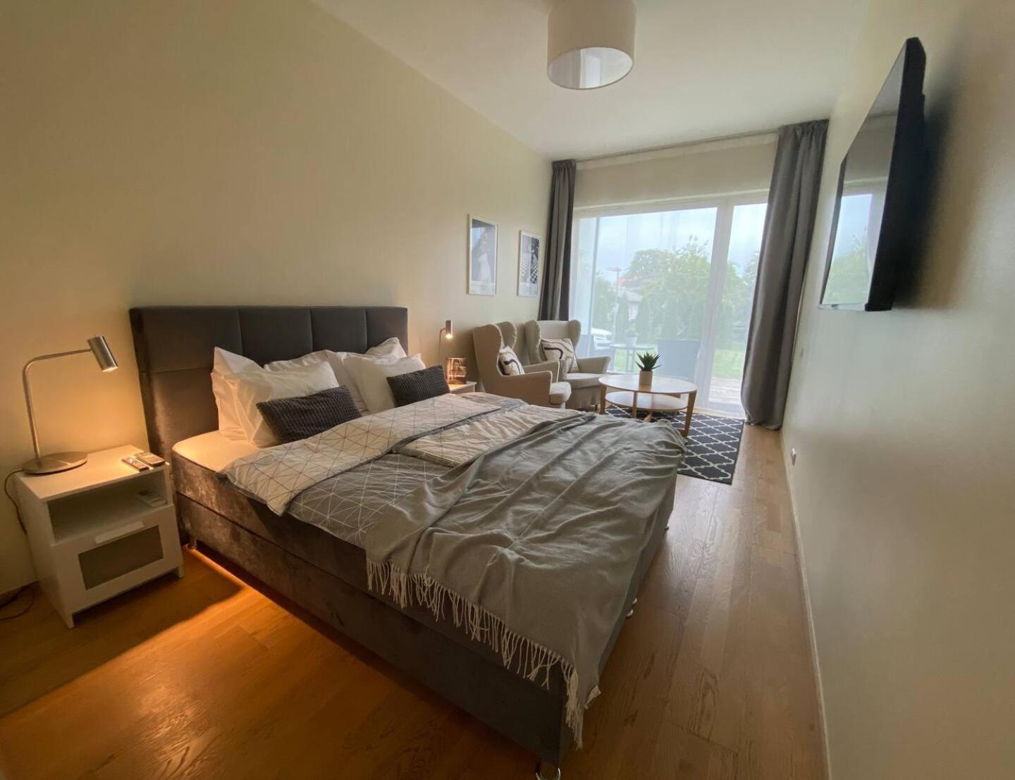 Lovely Aisa Apartment | 2 Terraces Pärnu Eksteriør billede
