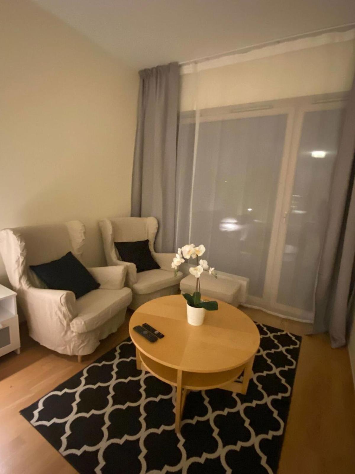 Lovely Aisa Apartment | 2 Terraces Pärnu Eksteriør billede